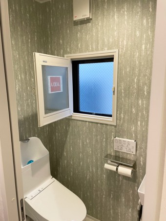 寒さ対策！断熱仕様のドアとインプラスで快適生活　港区S様邸